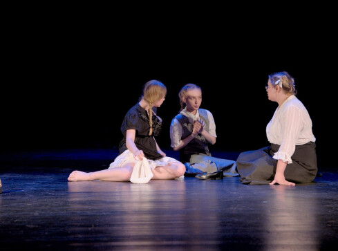 Młodzieżowy Teatr Wirtualny oraz Teatr TAK! poszukują aktorów  - grafika