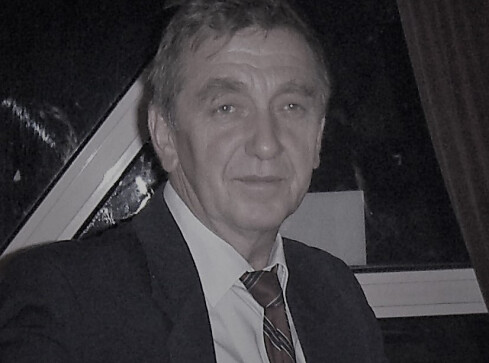 Zmarł były wieloletni dyrektor Szkoły Podstawowej nr 5 w Pile - grafika