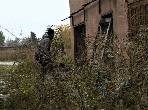 Kilkudziesięciu bezdomnych koczuje na terenie miasta - grafika