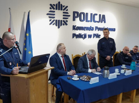 Komendant Powiatowy Policji w Pile odchodzi na emeryturę  - grafika