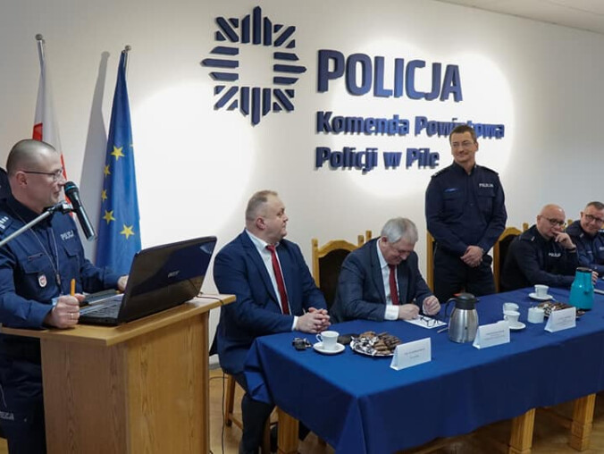 Komendant Powiatowy Policji w Pile odchodzi na emeryturę  - grafika