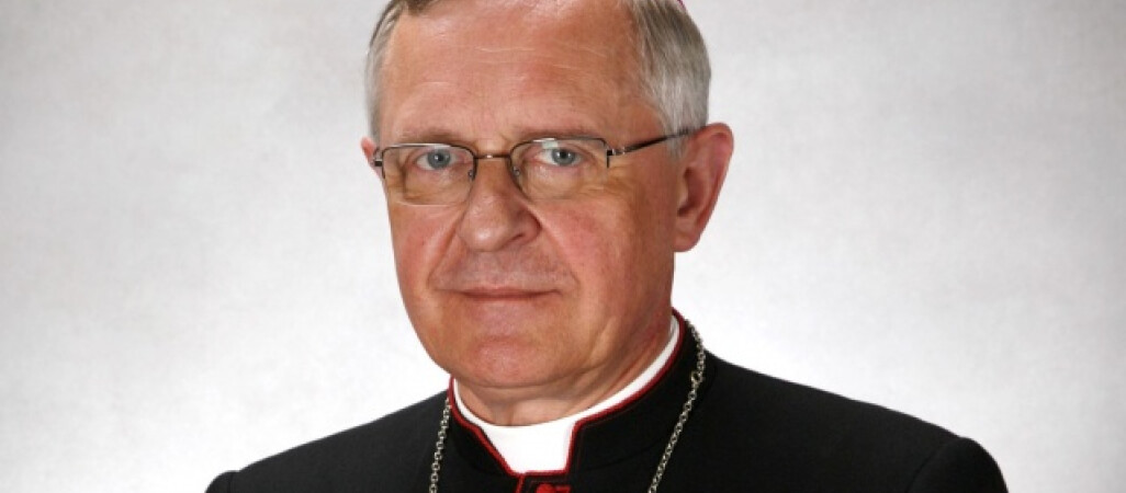 Biskup Edward Dajczak zakażony koronawirusem