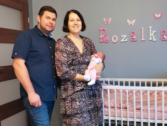 Rozalka przyszła na świat... na szpitalnym korytarzu - grafika