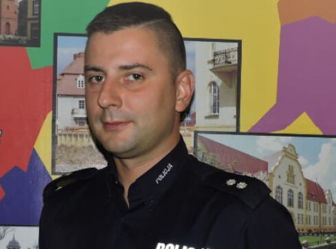 Policjant po służbie zatrzymał kompletnie pijanego kierowcę  - grafika