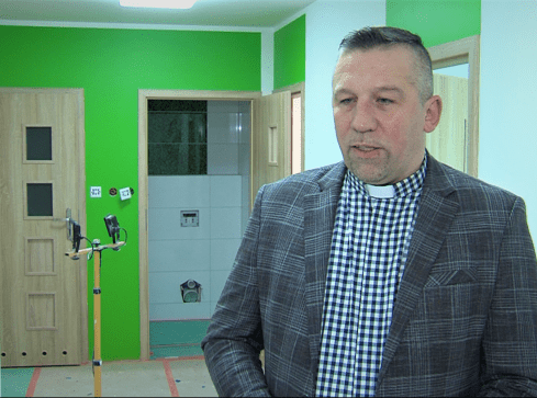 Na plebanii zamieszkają kolejni uchodźcy wojenni  - grafika