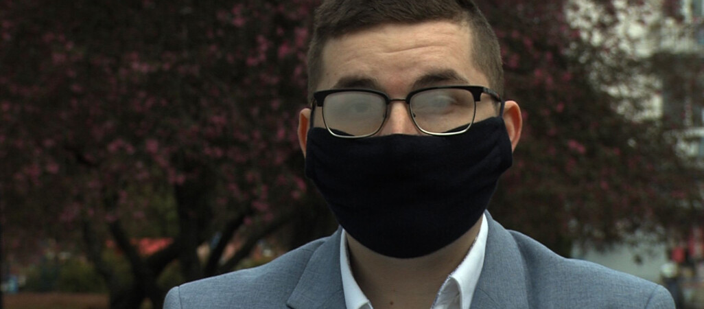 Parujący problem okularników. Jak sobie z nim poradzić?