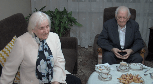 Poznali się w 47 roku. Teraz szykują się na brylantowe gody  - grafika