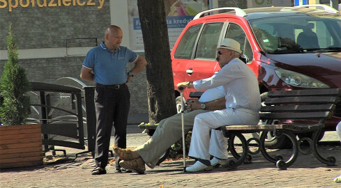 Starzejemy się - wynika z Narodowego Spisu Powszechnego  - grafika