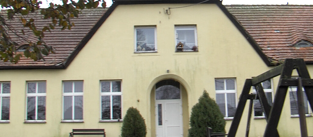 Dach jak przeciekał tak przecieka, kompromisu brak