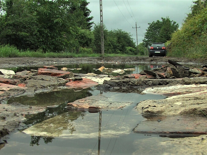 Działkowcy czekają na remont. Problem w tym, że nie wiadomo czyja j - grafika