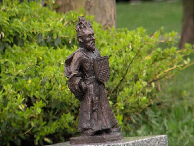 Chodzieskie karzełki opanowały miasto  - grafika