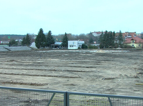 Problemy z remontem stadionu - grafika