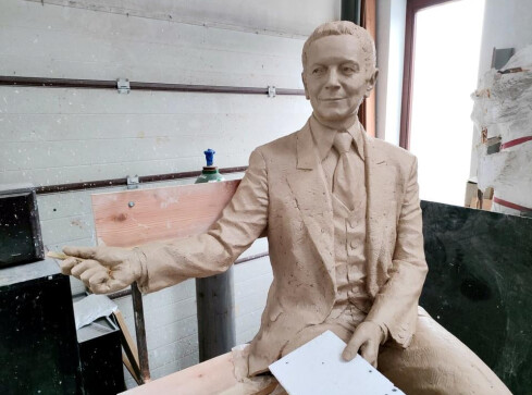 Tak będzie wyglądać ławeczka Adama Słodowego  - grafika