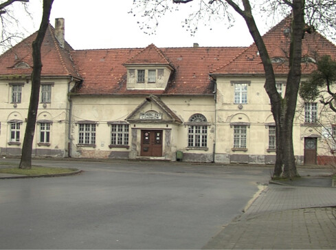 Na tętniący życiem dworzec w Czarnkowie trzeba jeszcze poczekać - grafika