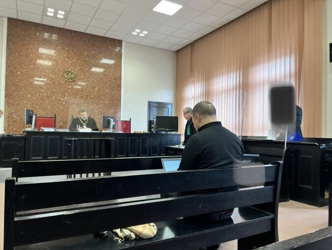 Sąd odroczył rozprawę byłego wykładowcy szkoły policji - grafika
