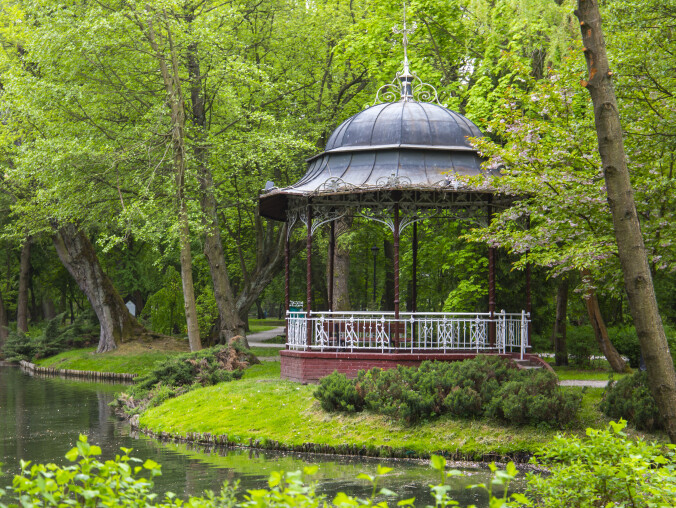 Nastrojowe koncerty w ramach Parkowych Spotkań  - grafika