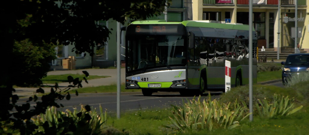 Coraz więcej pasażerów na gapę. Większość z nich to nastolatkowie
