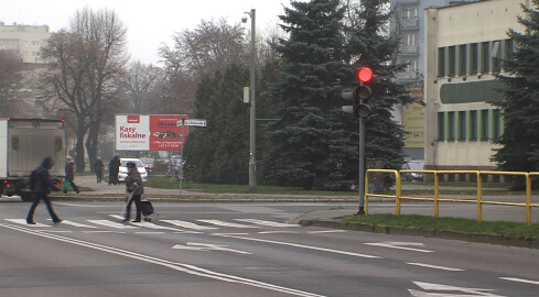 231 mln zł na Fundusz Dróg Samorządowych. Bydgoska w Pile na liści - grafika