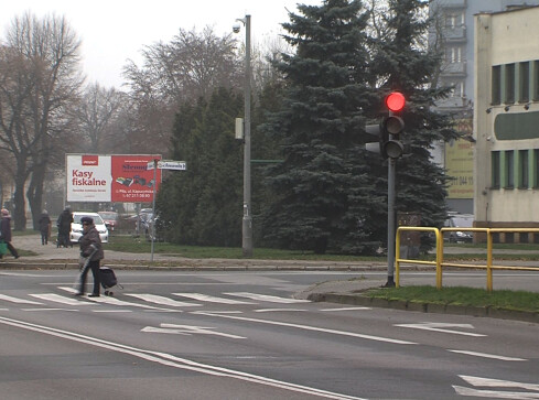 231 mln zł na Fundusz Dróg Samorządowych. Bydgoska w Pile na liści - grafika