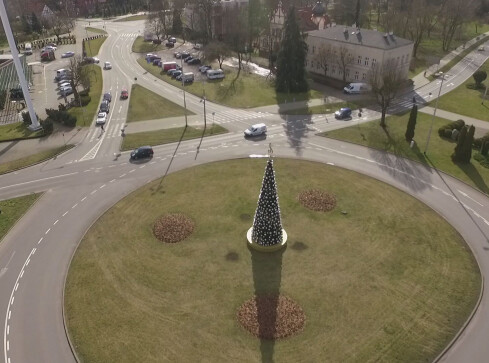 Choinka wielkanocna? Taka tylko w Pile - VIDEO  - grafika