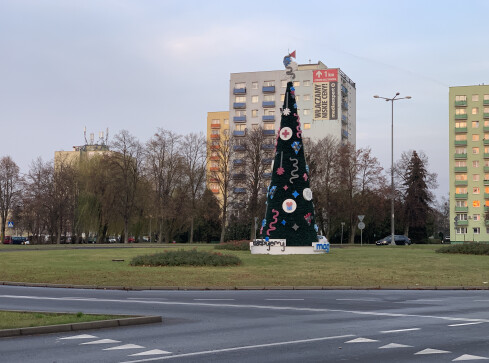 Choinka w podziękowaniu dla służby zdrowia w Pile [GALERIA] - grafika