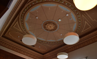 Masz zbędne pianino, czy fortepian? Może służyć podróżnym