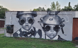 Chłopcy pod prądem. Nowy mural na Krynicznej w Pile 