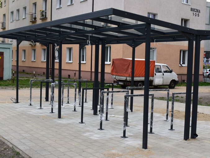 Przy targowisku powstają wiaty rowerowe - grafika