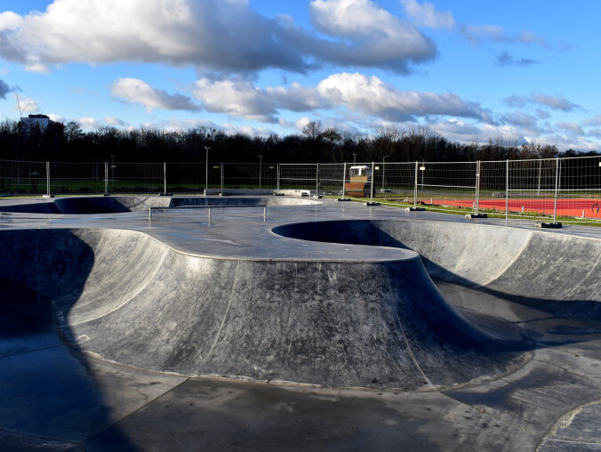 Skateplaza nabiera kształtów - ZDJĘCIA  - grafika