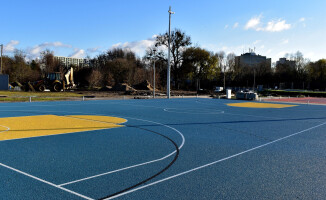 Skateplaza nabiera kształtów - ZDJĘCIA