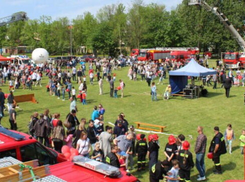 Lato na stadionie powiatowym w Pile - grafika