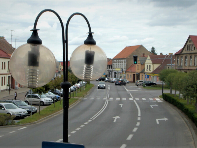 W Szamocinie dziś zgasły latarnie uliczne. Powód? Oszczędności  - grafika