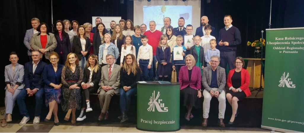 Laureaci konkursu plastycznego dla dzieci nagrodzeni