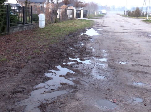 Mieszkańcy osiedla Poniatowskiego będą mieli nową drogę i chodnik - grafika