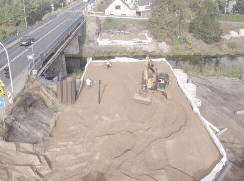 Mostowe zmiany na krajowej 11 w Ujściu coraz bliżej - grafika