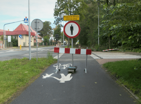 Miasto zaczęło budować swój kawałek drogi do Ostrowca  - grafika