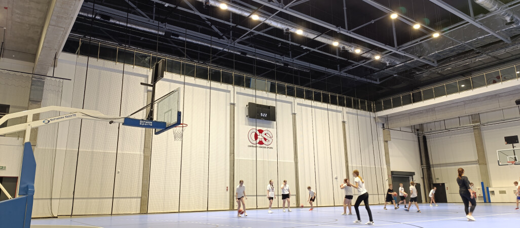 Lekcje wychowania fizycznego w ośrodku olimpijskim