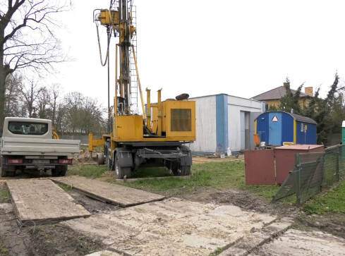 Nowa studnia głębinowa. Skończą się problemy z wodą  - grafika