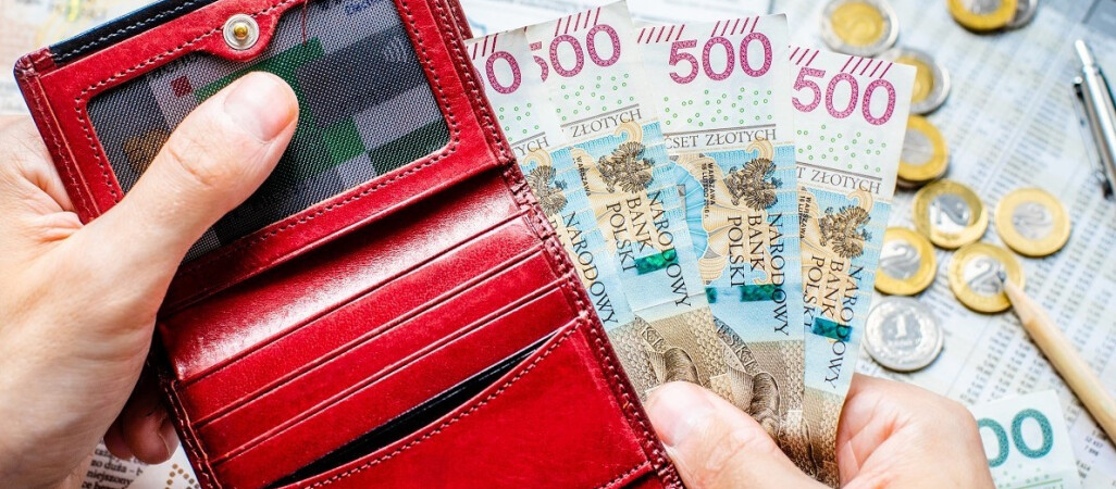 Pandemia coraz mniej straszna. Polacy zamierzają więcej wydawać w sklepach