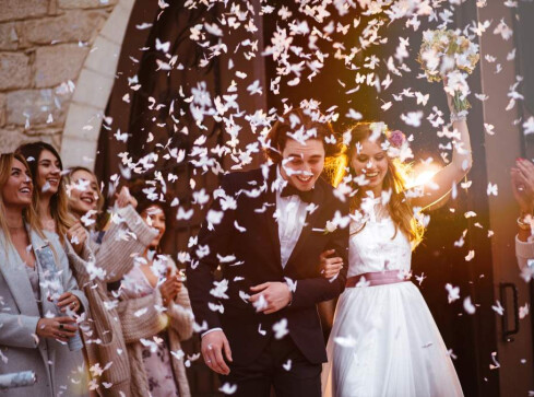 Śluby nadchodzą, portfele drżą - grafika