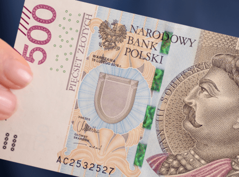 Kiedy złożyć wniosek o 500 plus, żeby jak najszybciej dostać pien - grafika