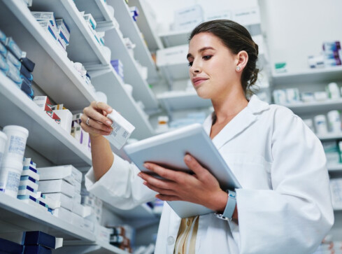 "Poproszę debilon" - zabawne przejęzyczenia w aptekach  - grafika