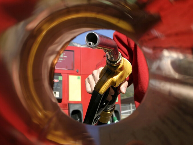 Litr benzyny po 7 złotych. To możliwe jeszcze w tym roku  - grafika