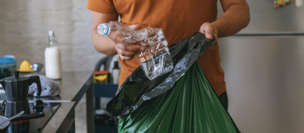 W końcu będzie można oddać plastikową butelkę do sklepu. Kiedy i za ile?