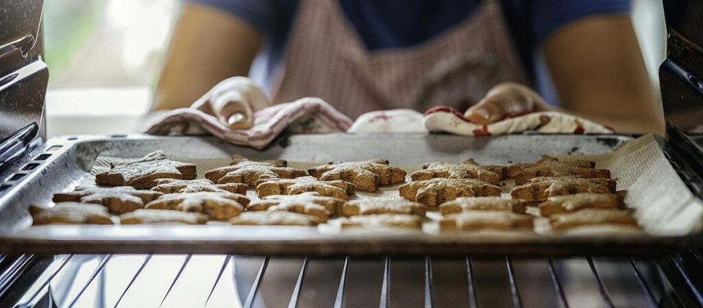 Kruche ciasteczka na deser: korzenne, migdałowe i maślane