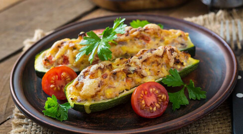 Koktajl, puszyste placki, zapiekana z warzywami. Proste przepisy na cu - grafika