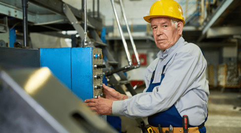 Żeby nie klepać biedy na emeryturze, trzeba... pracować na emerytur - grafika