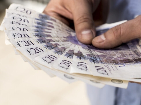 Brytyjskie funty do wymiany. Jeżeli je masz, to się ich pozbądź - grafika