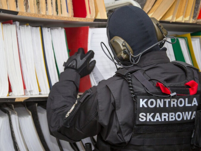 Nowe uprawnienia skarbówki. Ma działać jak komornicy - grafika