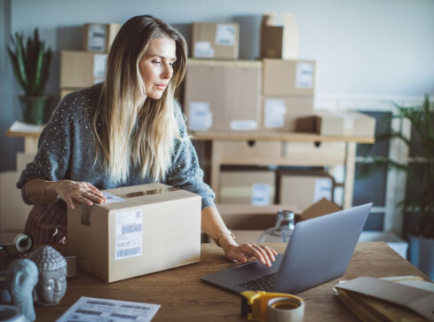 Jedno kliknięcie i konto jest puste. Cyberprzestępcy grasują na zna - grafika